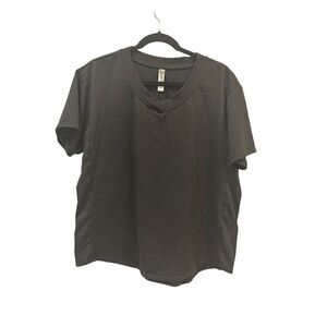 FN Black sweatshirt knit short sleeve t shirt. Vneck size large